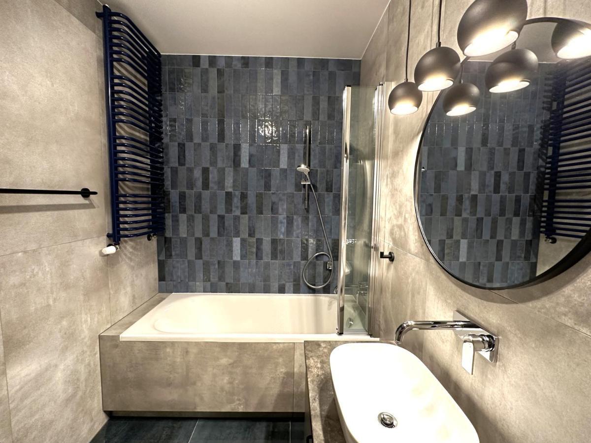 Apartament Lotnisko Chopina Warsaw Airport Esterno foto
